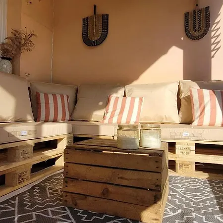 Holiday home La Petite Maison Rose Au Centre D'albi